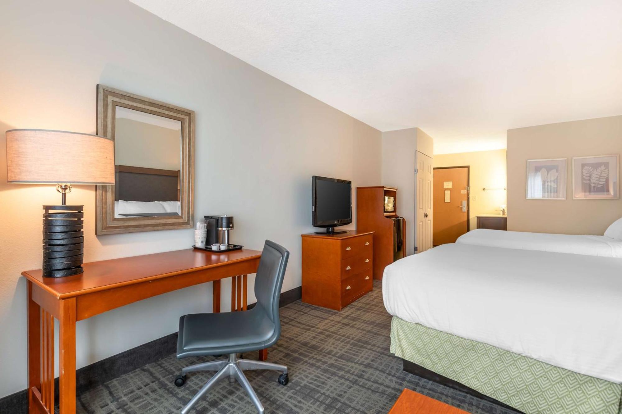 Best Western Plus University Park Inn & Suites Ames Dış mekan fotoğraf