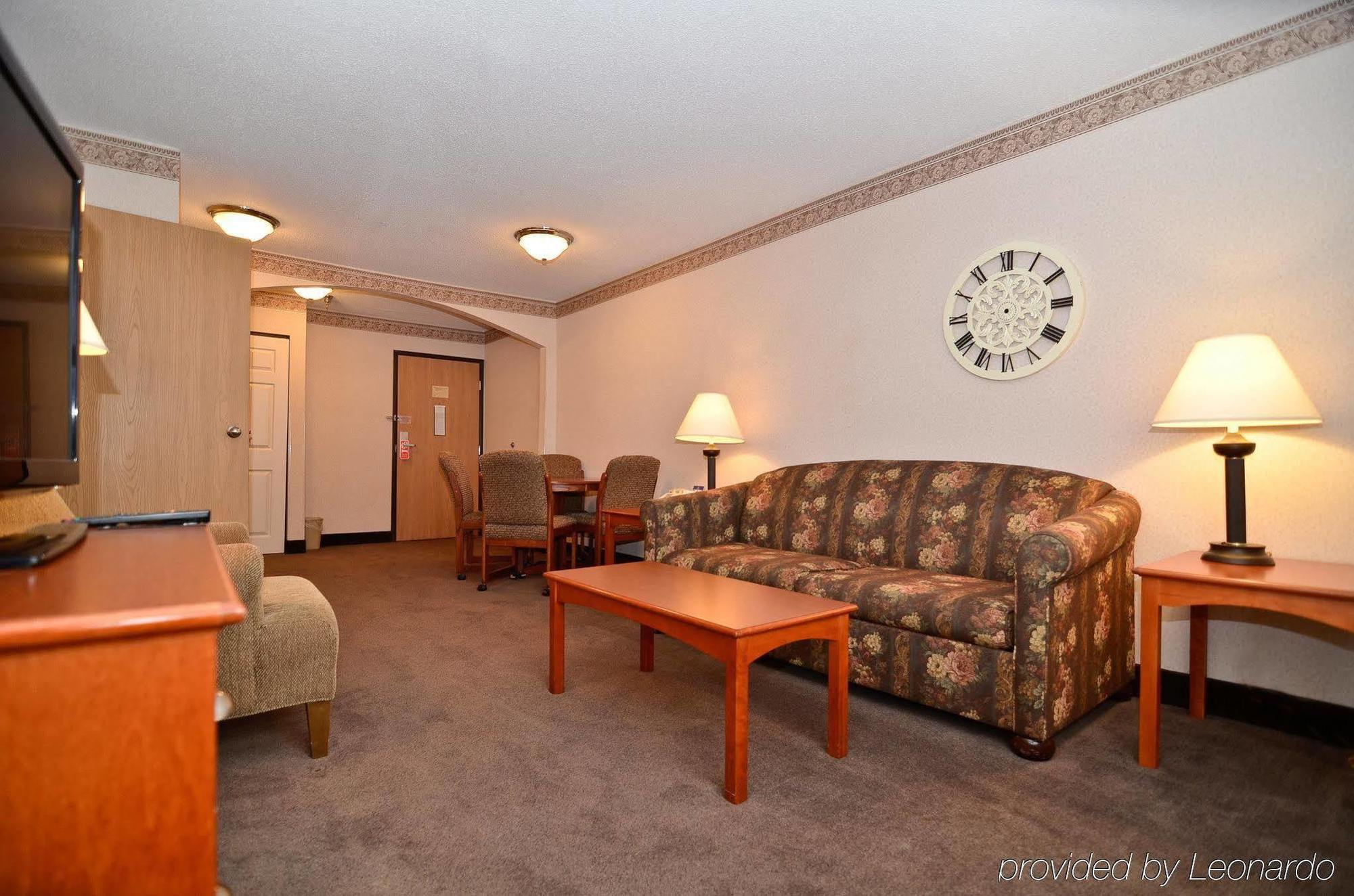 Best Western Plus University Park Inn & Suites Ames Dış mekan fotoğraf