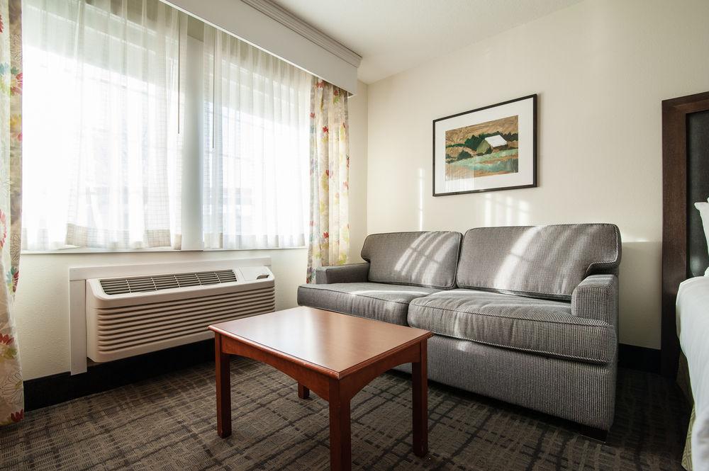 Best Western Plus University Park Inn & Suites Ames Dış mekan fotoğraf